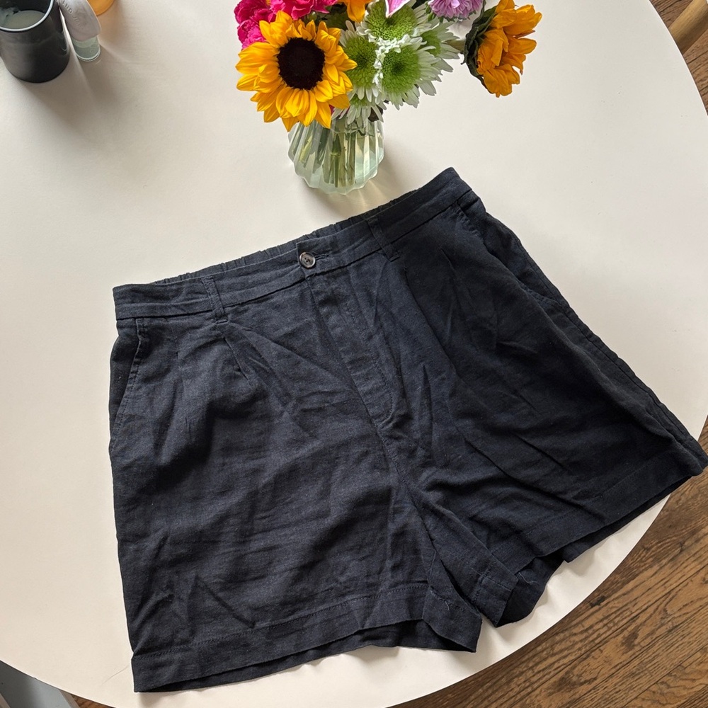 GAP Black Linen Shorts